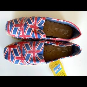 NWT Classic TOMS Union Jack Pattern, Ladies 7.5